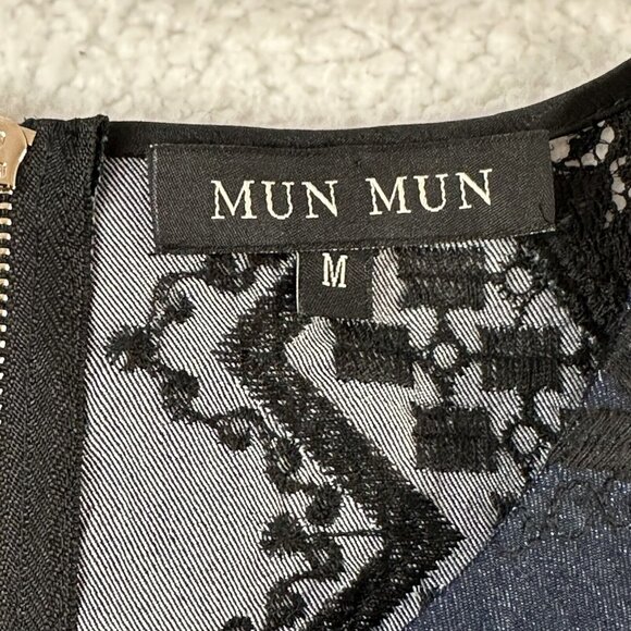 Mun Mun Women's Embroidered Fit & Flare Sleeveless Denim Dress Size M Blue EUC - Picture 8 of 10